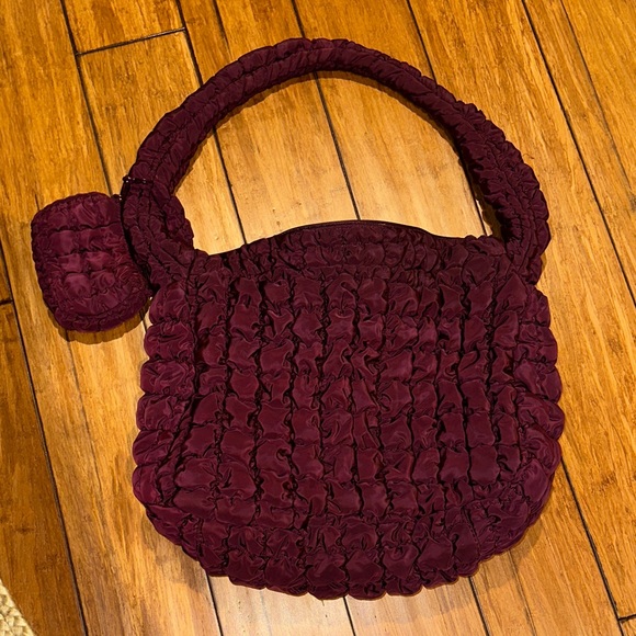 No Label Handbags - Quilted Ruffle Shoulder Bag in Burgundy